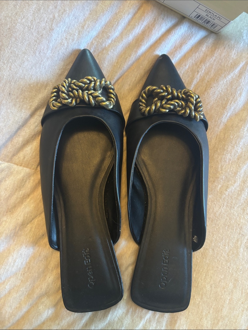 Pointed Black Slip-On Mules with Twisted Gold Chain